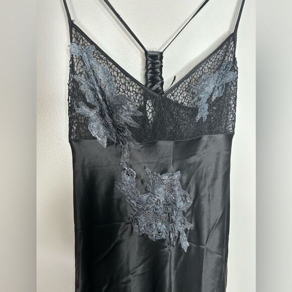 Oh Que Luna X Victoria’s Secret NWT - Picture 2 of 6